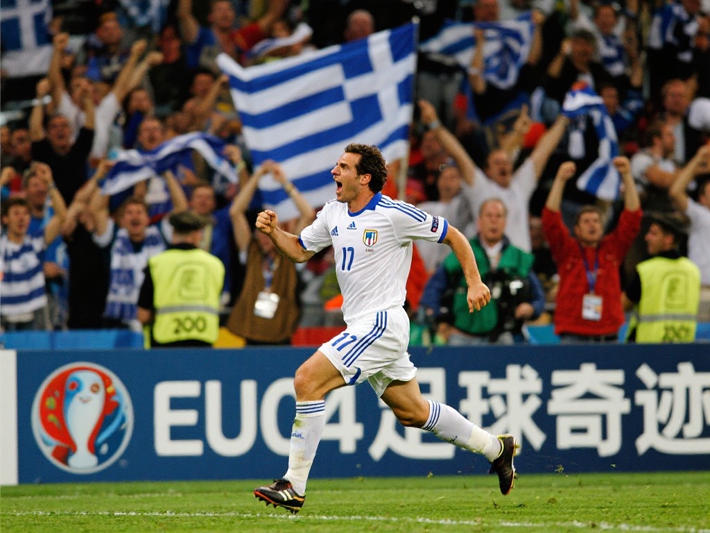 2004年欧锦赛 每一届欧洲杯都承载着无数足球迷的期待,而